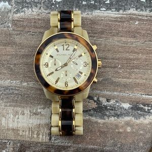 MK watch. In great condition